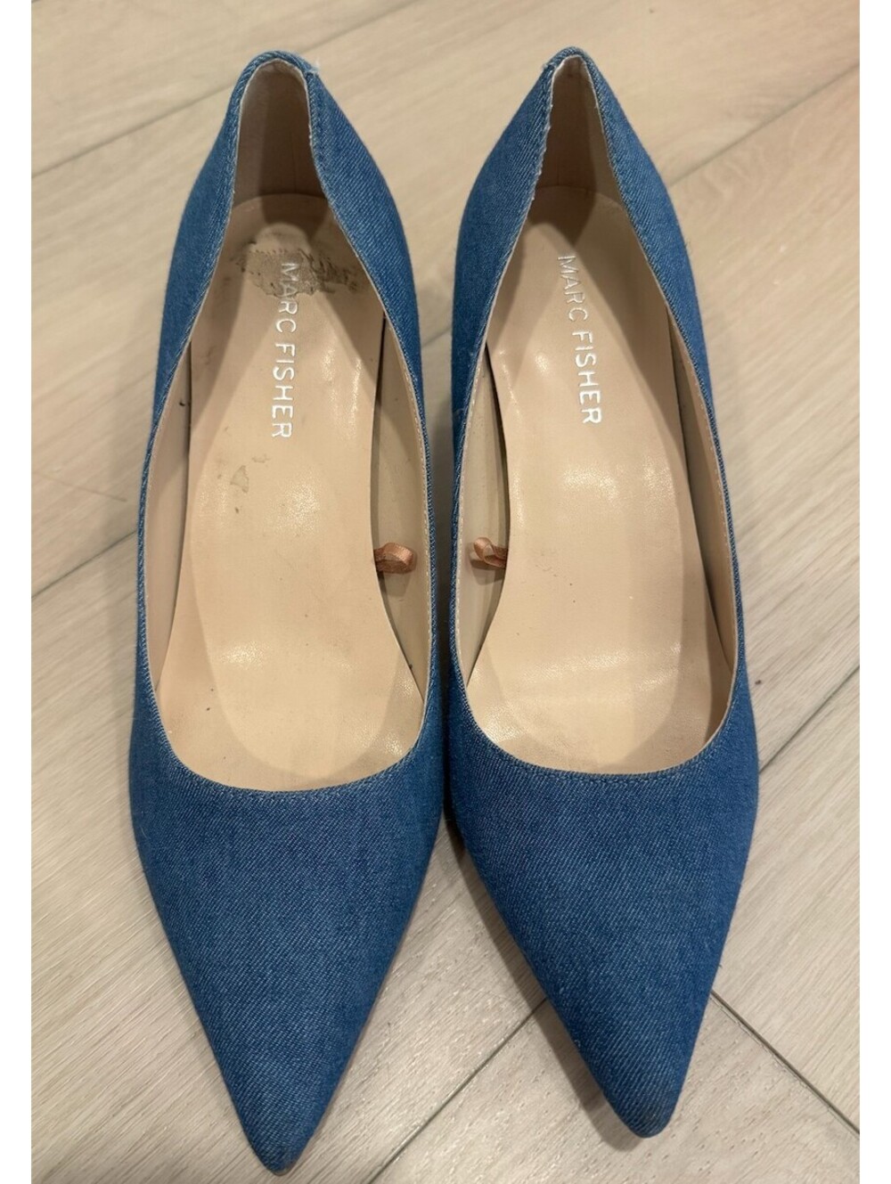 Marc Fisher 5.5 Alola Denim Pump